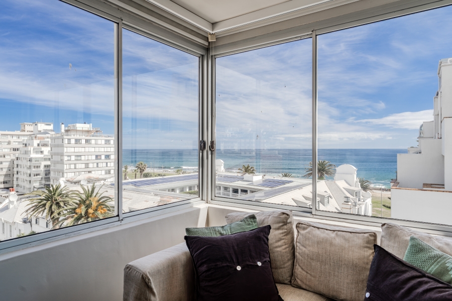 2 Bedroom Property for Sale in Sea Point Western Cape